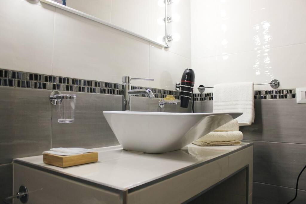 Easy Napoli Duomo Apartment Ngoại thất bức ảnh